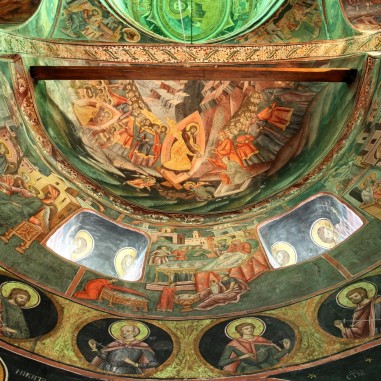 Frecă - Sfânta Mănăstire Govora